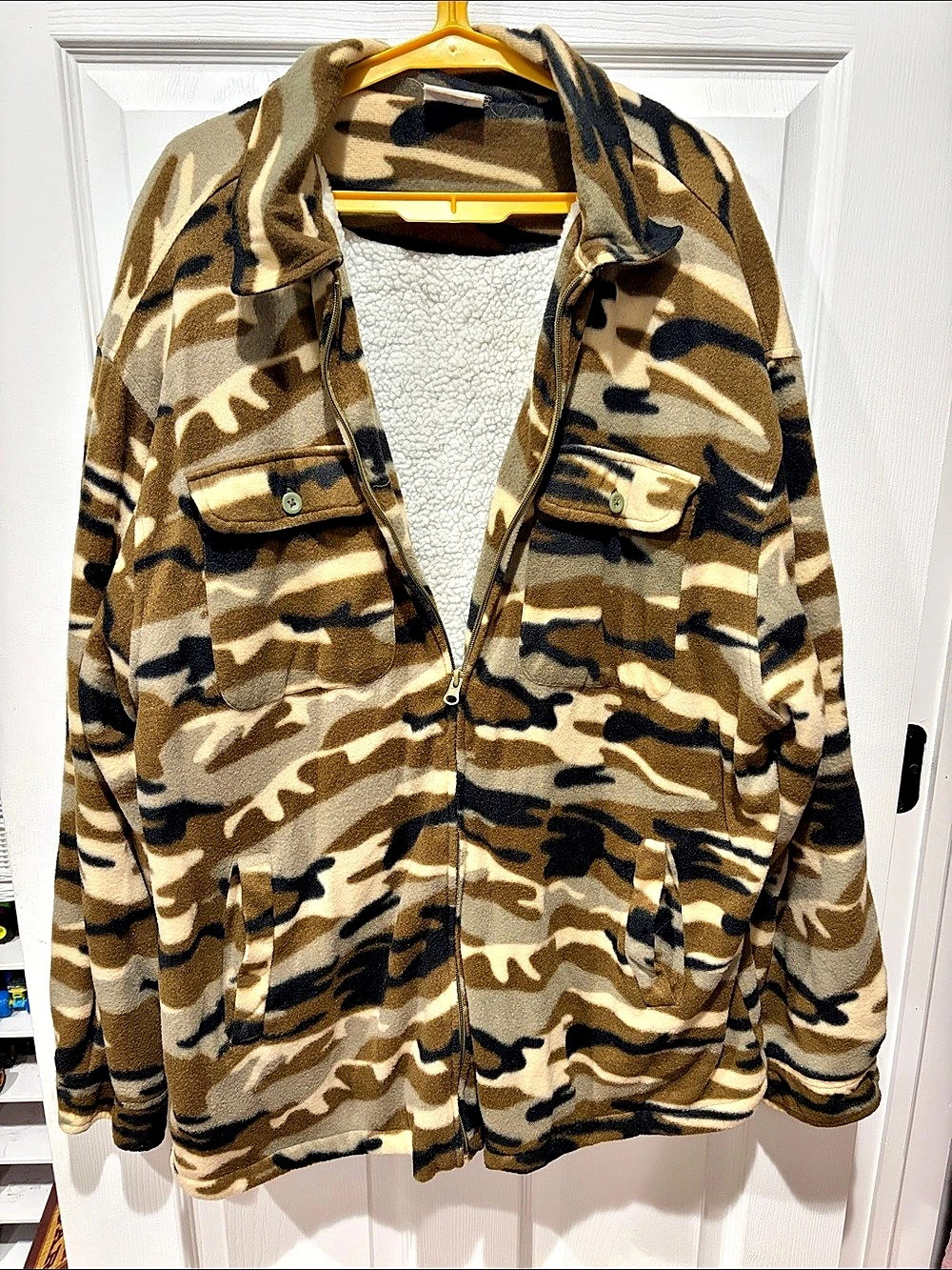 Camo Sherpa Utility Jacket Size XL